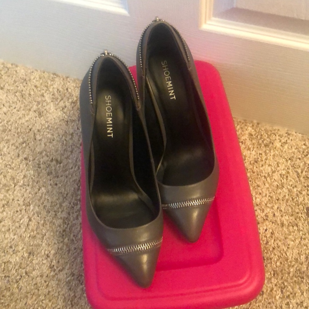 Gray Heels w/ zipper